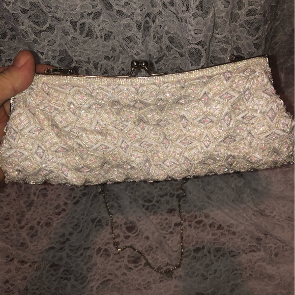 Elegant Beaded Clutch by INS. Perfect for weddings/ grad/ and special occassion - Picture 8 of 10